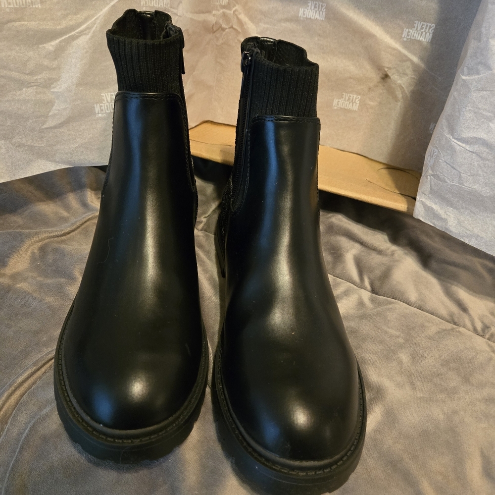 Steve Madden Kids Boots Size 5 - Picture 4 of 8